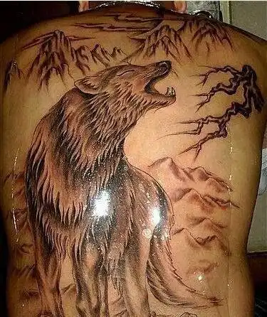 中国十大不能纹的纹身纹两条过肩龙的人都活不过40岁3