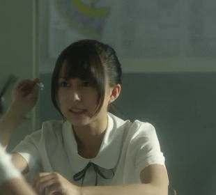 搞笑gif段子父母才是真爱孩子只是意外太有道理了