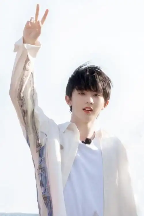 马嘉祺全员加速中