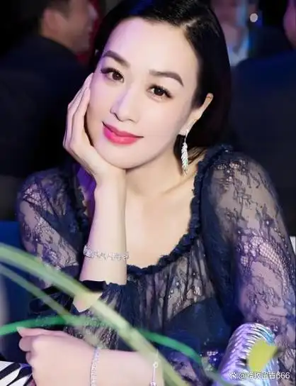 永远的美人鱼:钟丽缇,跨越年龄的爱情,与张伦硕的幸福生活