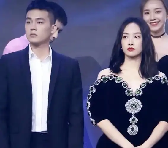 宋茜欧豪被曝隐婚!女方火速发文辟谣,怒斥爆料是恶意造谣