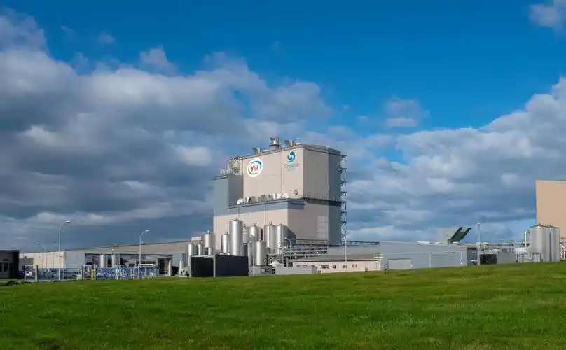 五度相约进博伊利智慧链布局全球