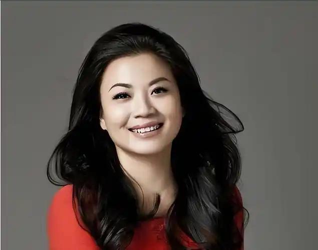 春晚常青树张也:风光背后有眼泪,跟初恋分手后,55岁还单身_父母_女儿