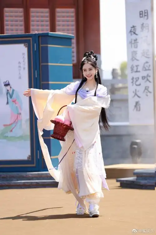 杨颖七仙女下凡##杨颖奔跑吧七仙女剧照