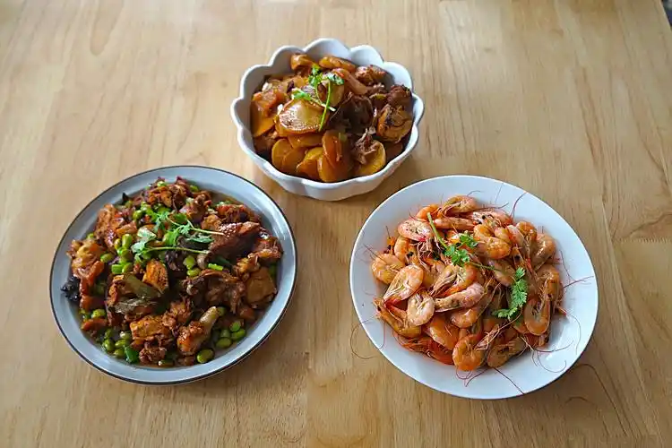 晒晒我家暖男做的午餐三道菜家常又美味网友娘俩有口福了