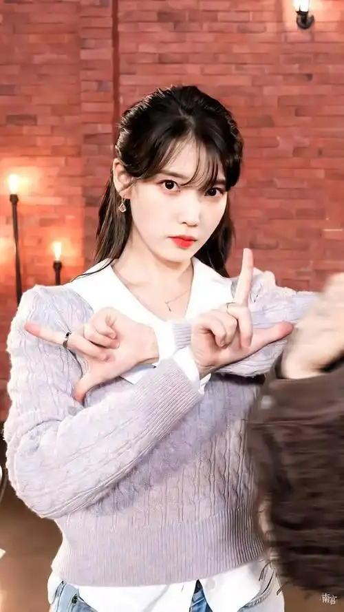 李知恩#iu#美图41|iu|模特|李知恩(韩国演员)_网易订阅