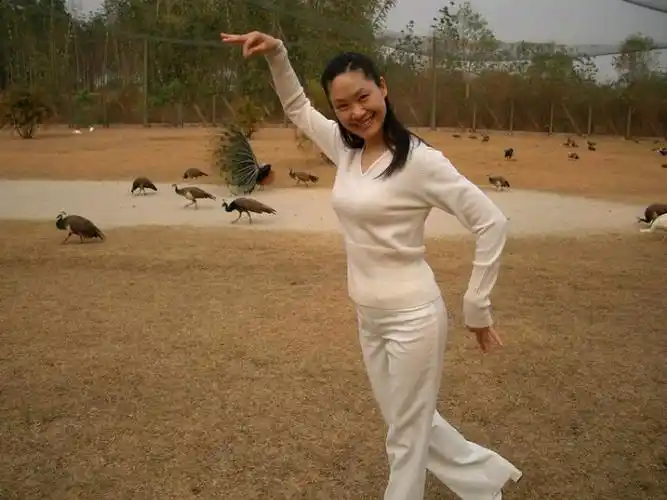 【时尚魅力】女歌星 于文华