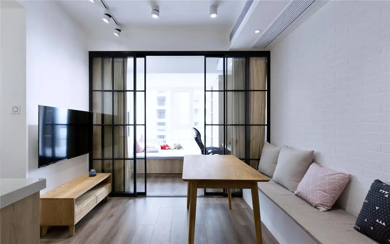 38㎡小户型两居客餐厅装修效果图