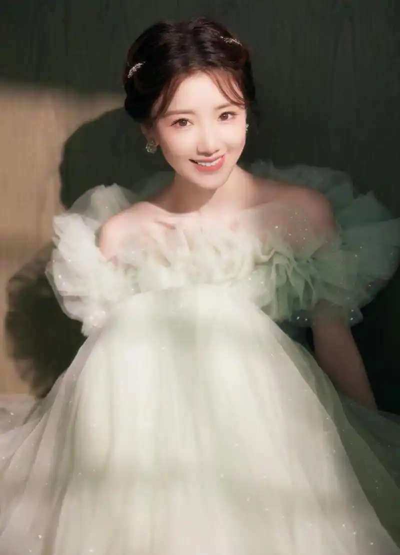 毛晓彤高清壁纸头像(九十七)[兔子]