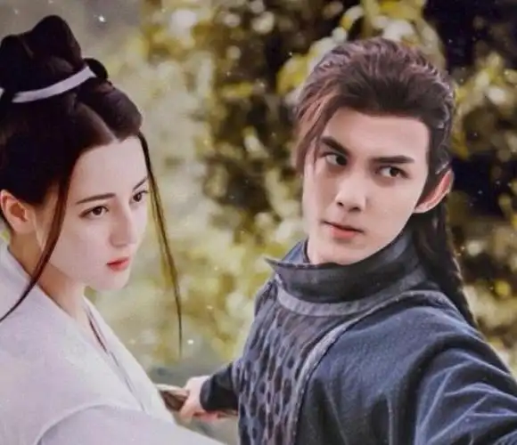 与吴磊最有cp感的不是赵露思迪丽热巴周雨彤,赵今麦才是良配_合作