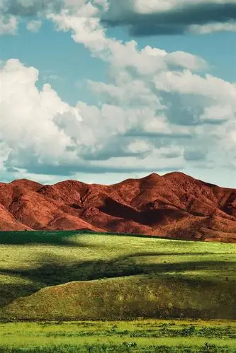 壁纸 草,山,云,自然景观 3840x2160 uhd 4k 高清壁纸, 图片, 照片