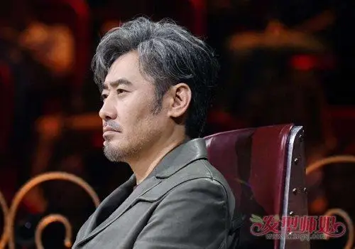 知天命的年纪只要不服老照样魅力四射50岁男士减龄时尚短发发型