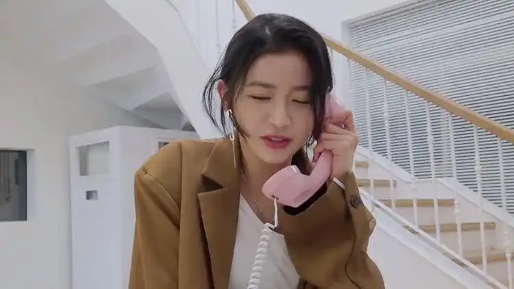 怦然再心动:蔡蔡终于等到了陈越的电话,掩饰不住的喜欢