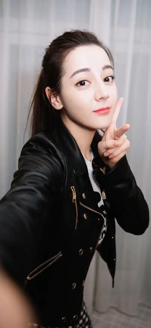 迪丽热巴超高清女明星手机壁纸