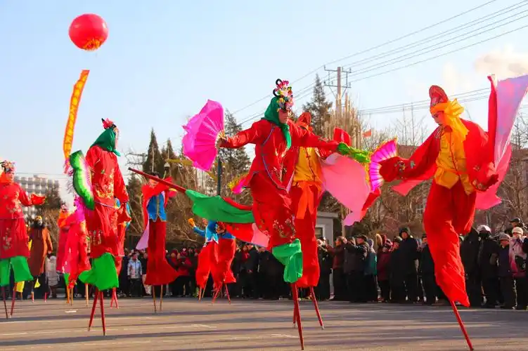 大和区第八届高跷秧歌节 - 美篇