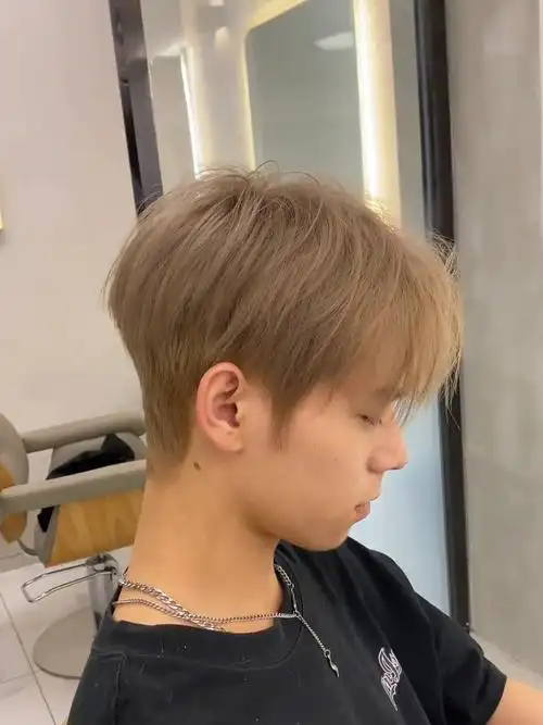 自然微分碎盖发型