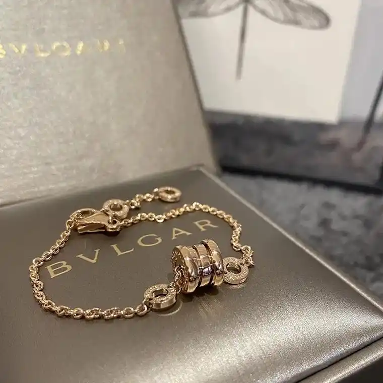 宝格丽经典弹簧项链 经典爆款 时尚百搭 宝格丽b.z - 抖音