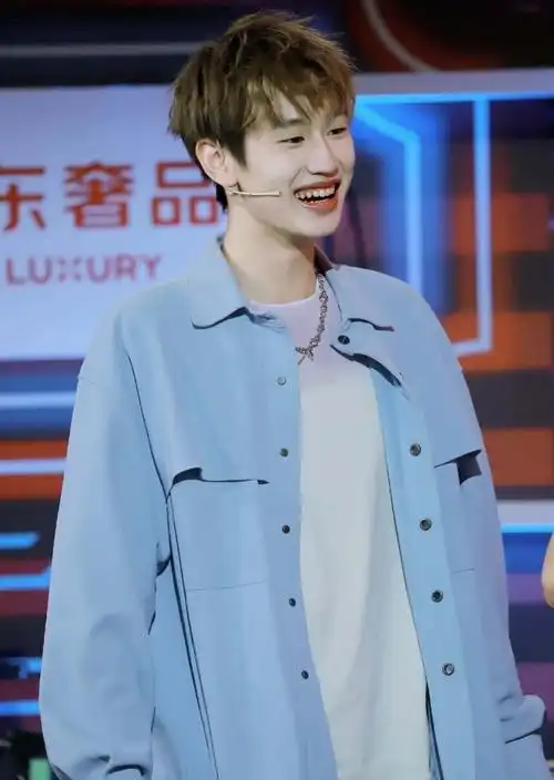 ak刘彰 资料 [ak刘彰个人简历]_娱乐动态_5x6q生活网