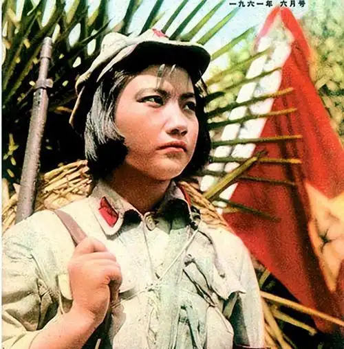 她是中国电影界最早的女星之一,也是第一届百花影后获得者.