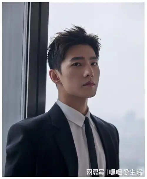 杨洋王楚然恋情再添实锤!同住酒店共度4天3夜,震惊不少粉丝