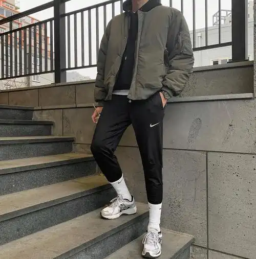 170cm男生就该这样穿!6套冬季帅气搭配,尽显时尚潮男范