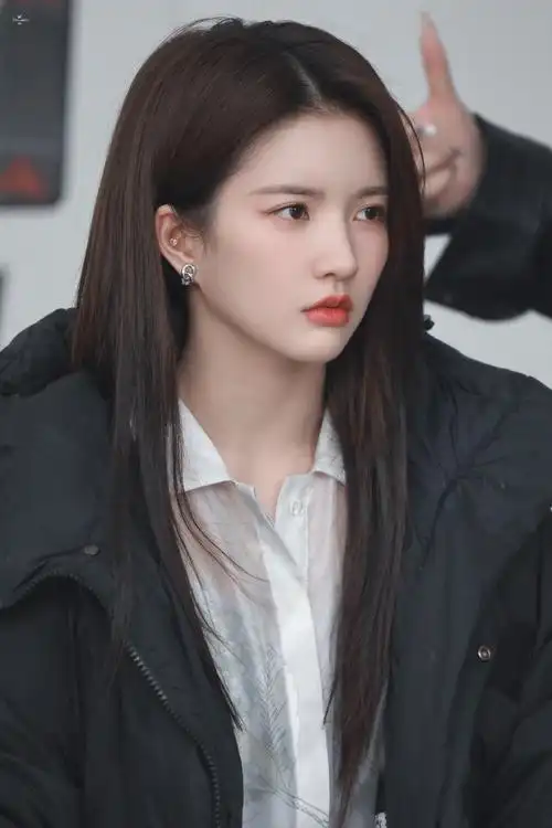 青年演员刘些宁##刘些宁 宁安如梦