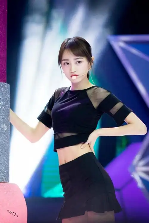 snh48黄婷婷私拍性感图片