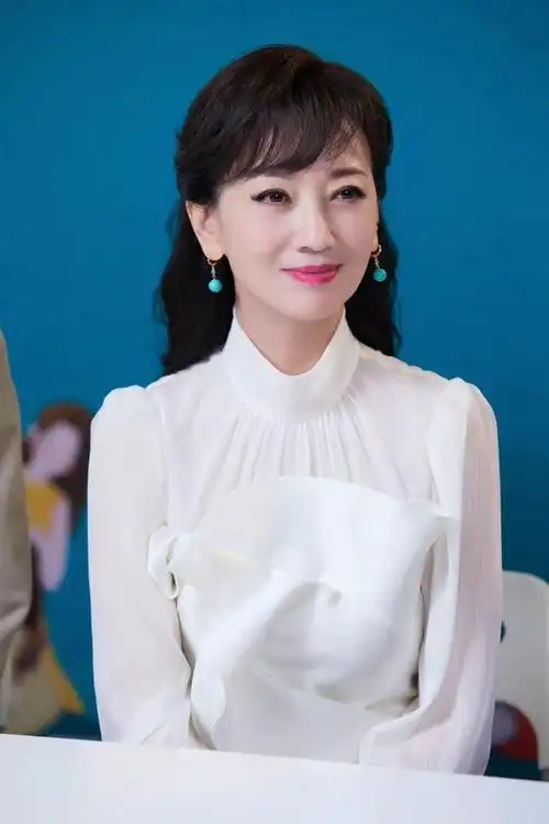 作为无数人心中的"白娘子",赵雅芝可真的是妥妥的气质女神