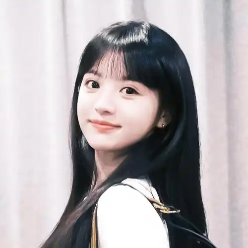 田曦薇黑长直yyds9696,搜刮了一些头像,太漂亮咯#田曦薇歪头和