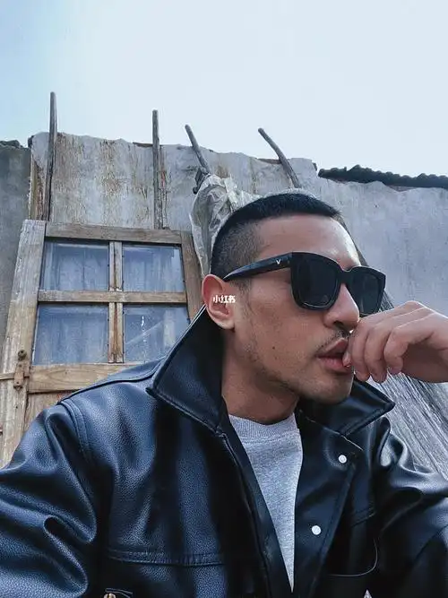 痞帅  #黑皮帅哥  #黑皮  #介绍一个小哥哥