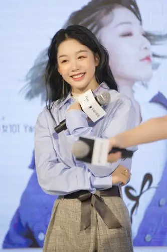 盖楼8为徐梦洁盖的照片楼这栋楼已盖完