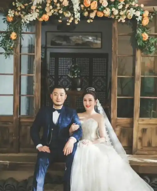 江璟儿#,#江璟儿夏震结婚#,#婚礼#作者:李西西责编:饶舌歌手阿瘪