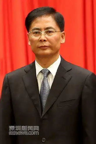 深圳新一届市委常委13人亮相