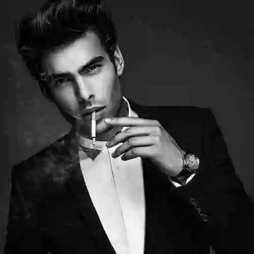 老头吸烟头像点击鼠标右键下载