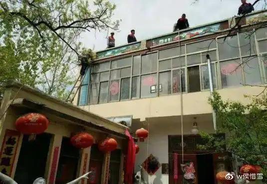 大衣哥豪宅,王二妮别墅,刘大成别墅比拼,这差距真有点大