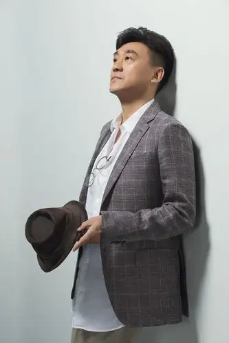 何冰高清写真上线新剧收视夺冠观众怒赞演技