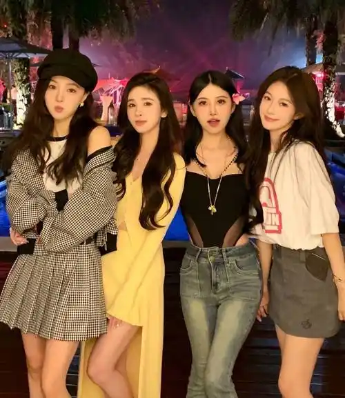 原创王思聪带美女逛街被偶遇小羽发文谈分手女方身份被扒刚刚成年