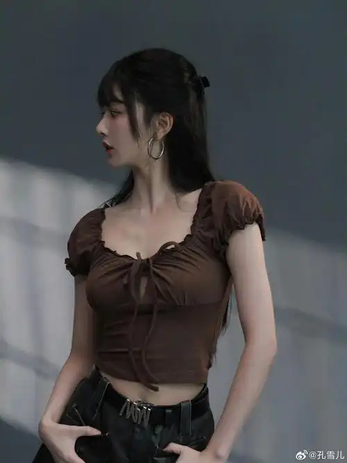 孔雪儿美拉德穿搭,美女身材比例好好,这张脸也太美了吧……|孔雪儿