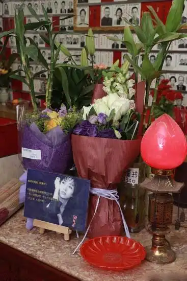 梅艳芳逝世13周年,两个男人愧对她,刘德华和他!