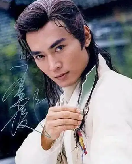 53岁美男焦恩俊历经二婚终成单身男放弃上亿资产为只为抚养权