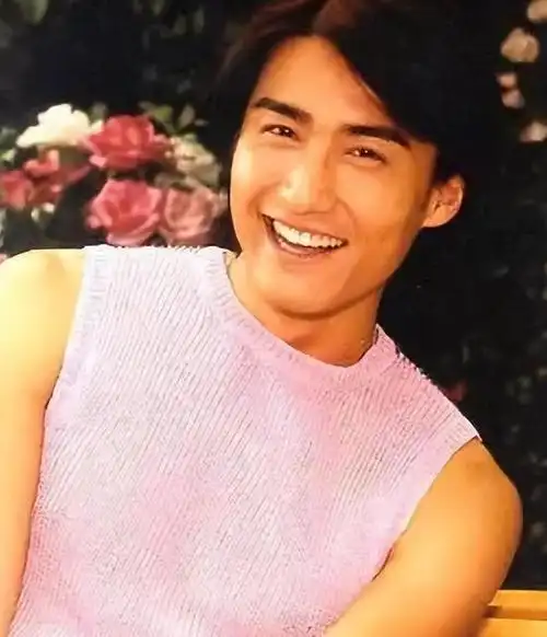 演员胡兵暗恋瞿颖30年曾被母亲催婚51岁仍未婚未育