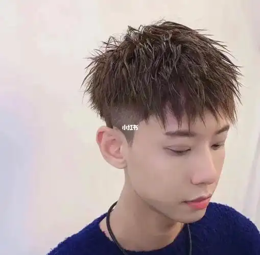 渣男锡纸烫喜欢帅帅的男孩纸尝试可以一下发质细软的必烫发型,做完