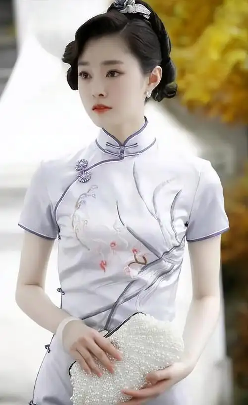 宋轶的旗袍a4腰:"宋轶的腰,夺命的刀;宋轶的臀,撩人的魂"