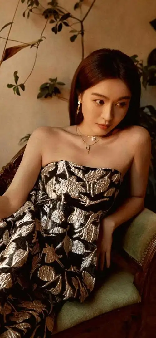 温柔小蛮腰李菲儿