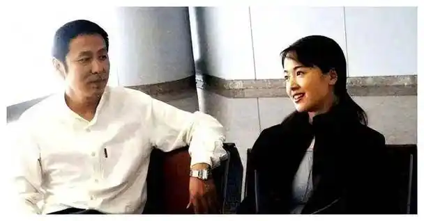 在那个变幻莫测的2003年,左小青的生活轨迹因遇上了演技派大咖陈道明