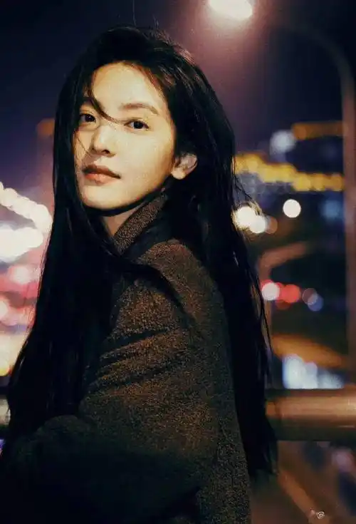 女明星的氛围感拍照大法_少女_赵粤_周也