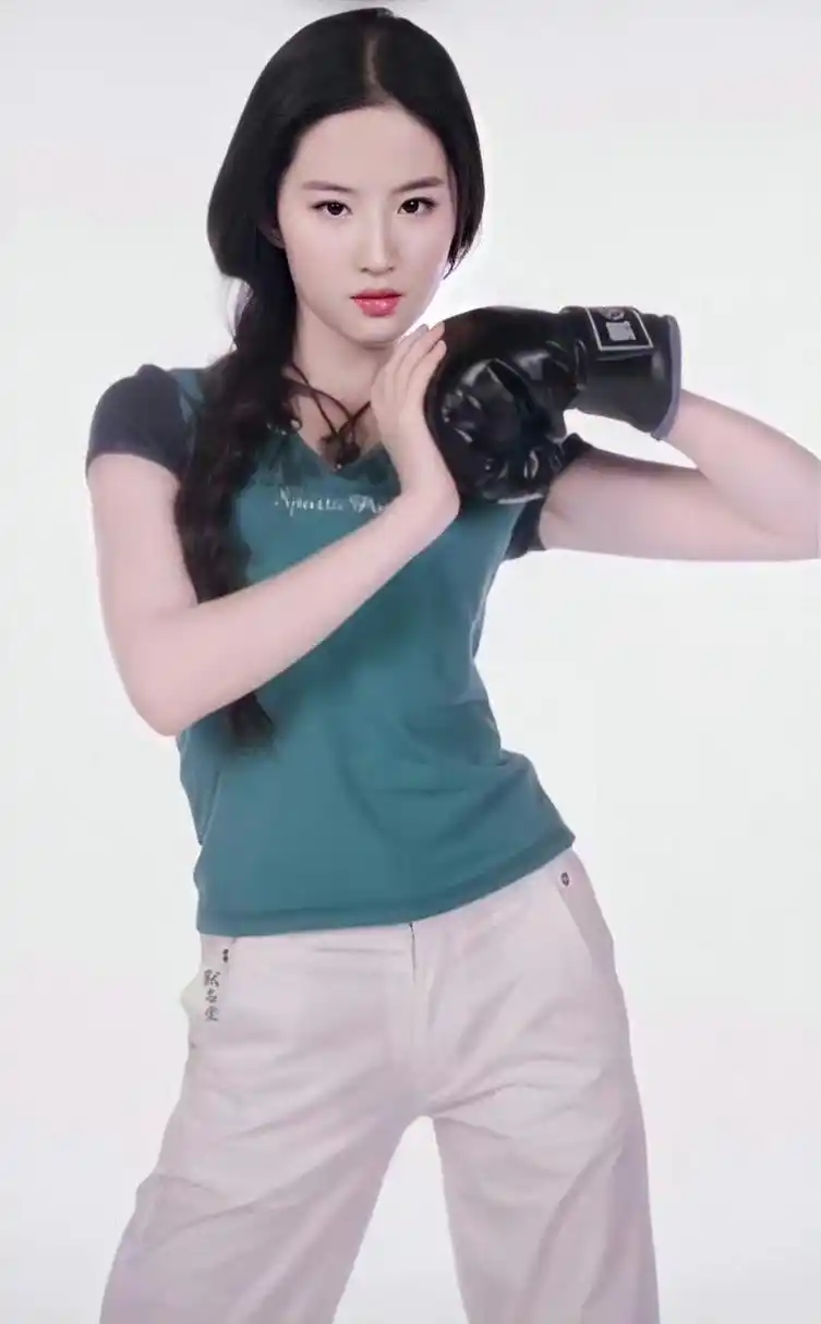 刘亦菲早期样子