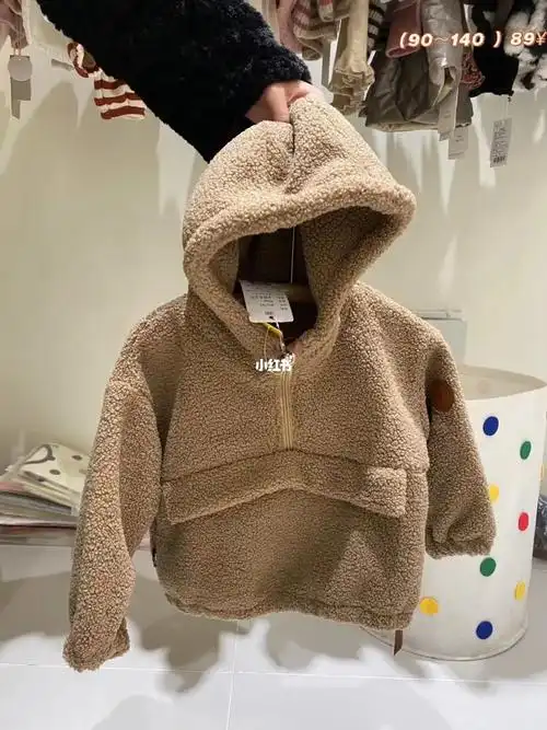 羊羔毛加绒甩帽外套