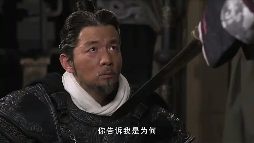 白起的扮演者就是因为各种原因而被封杀,因此,剧组紧急找来了邢佳栋来