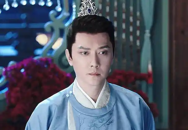 这部由冯绍峰和景甜主演的古装剧讲述了女子,慕灼华和战神王刘衍相爱